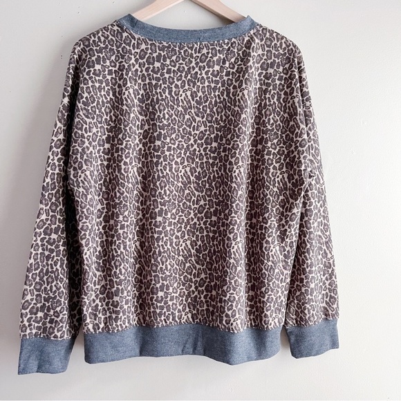 Splendid Leopard Print Crewneck Pullover Sweater in Tan & Brown, Size XL - Picture 8 of 10